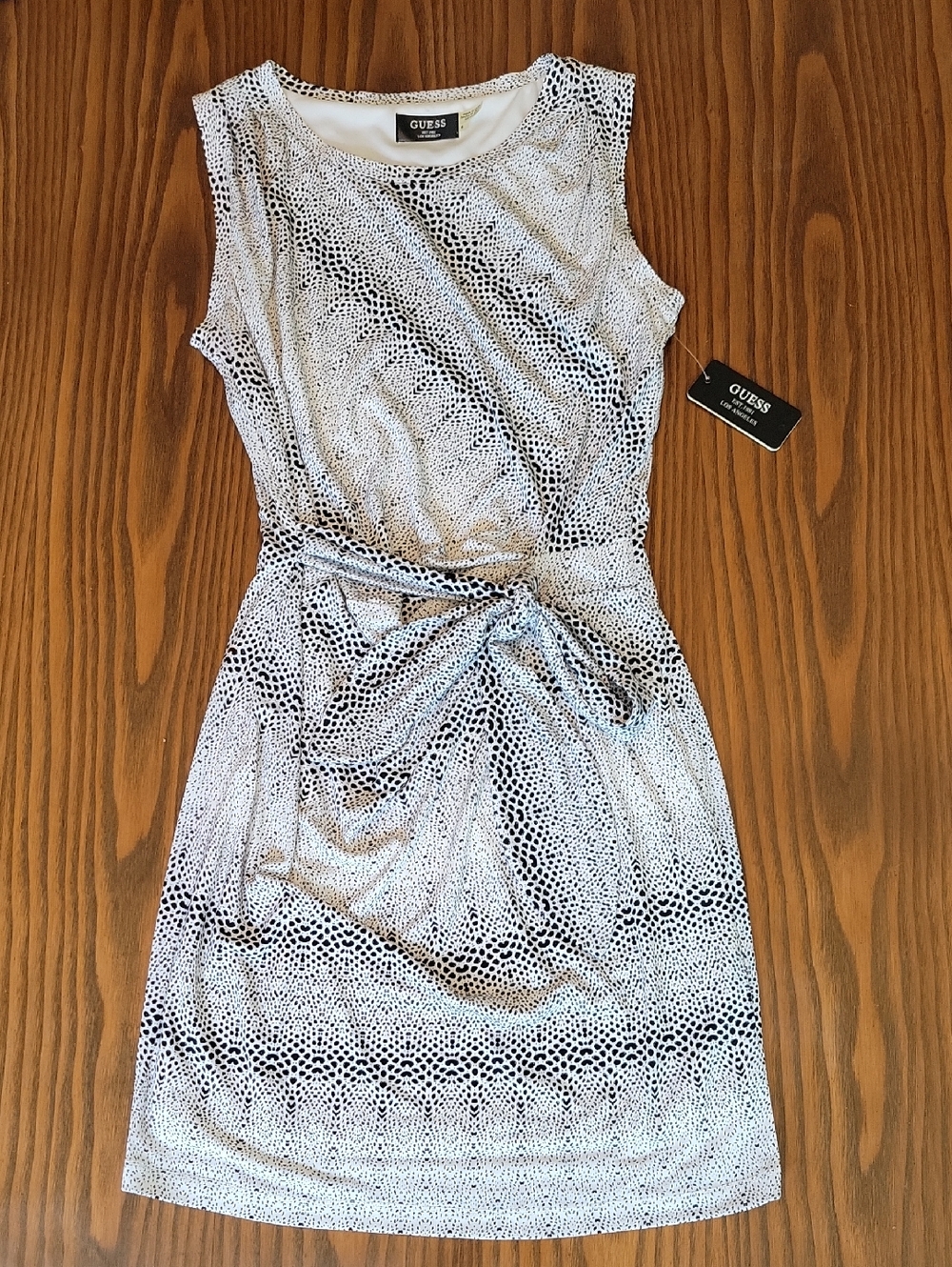 NWT -- GUESS " Hailey"  Black and White Printed Tie-Waist Mini Dress | Size: 6